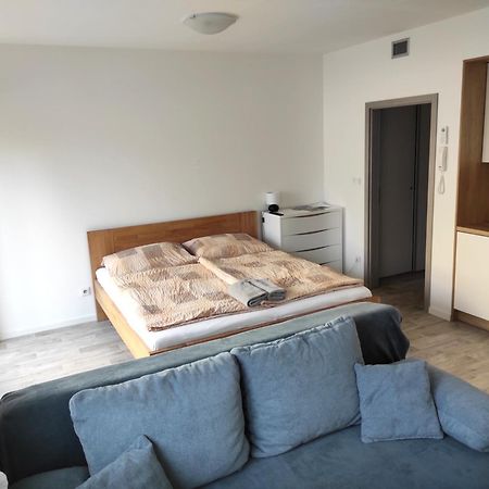 Apartman X06 Mikulov Bagian luar foto